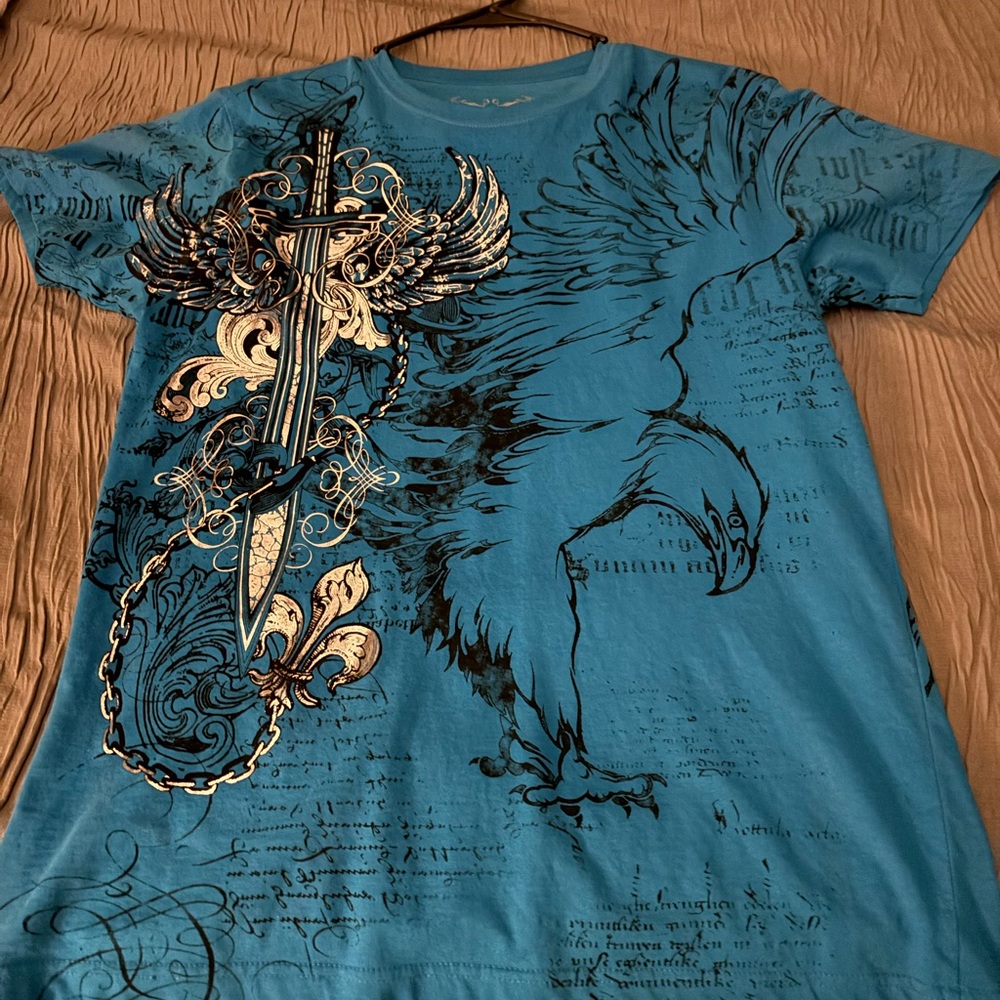 Sakka shirt affliction looks